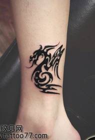 kojų klasikinis gražus totemo drakono tatuiruotės modelis