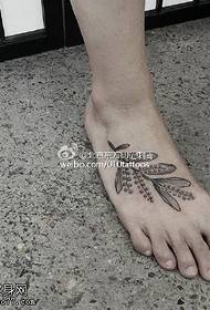 leaf tattoo pattern on the foot