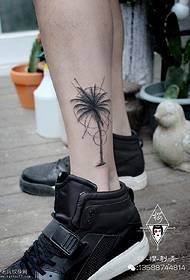 Knöchel op der Akupunktur Kokosnossbaum Tattoo Muster