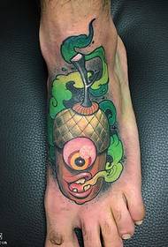 motif de tatouage de fruits sur le pied