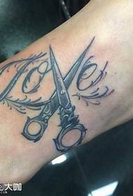 ножици за тетоважи со ножици