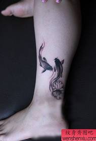 neskaren tinta ederra margotzeko txipiroiak lotus tatuaje eredua