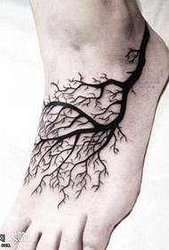 uzorak totem tetovaža stabla stopala