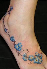 beautiful and beautiful blue flower vine tattoo pattern picture on the instep