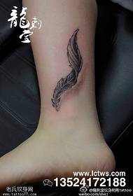 gležanj lepršav okretni uzorak pero tetovaža