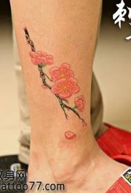 skønhed ben smukke blomme tatoveringsmønster