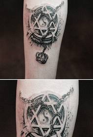 Legs popular classic six-pointed star with crown hanging chain tattoo pattern