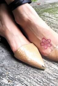 թարմ և գեղեցիկ instep Flower totem Tattoo
