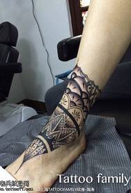 стъпки Набор от красиви дизайни за татуировки на тотем