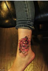 女孩腳時尚好看的玫瑰紋身圖案圖片