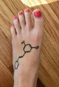 tatuaż geometria dziewczyny stopy zdjęcia geometryczne tatuaż