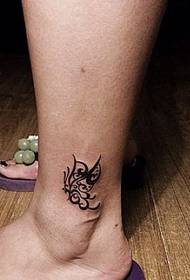 mudellu di tatuaggi di gamba: totem di gamba pattern di tatuaggi di farfalla