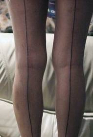 patrón de tatuaje de arco de tótem de pierna