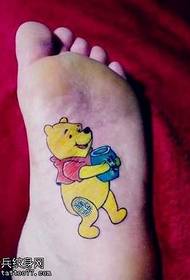 umbala wekhathuni ikhathuni teddy bear imodeli entle ye tattoo