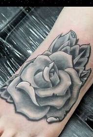 beautiful instep Rose tattoo pattern appreciation picture
