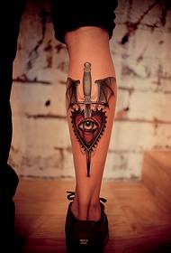 Kreative swurden Red Hearts Shank Tattoo Picture
