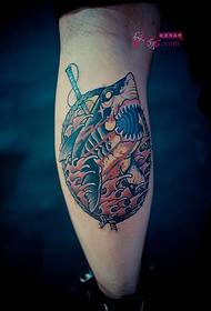 kreativ stor haj personlighet kalv tatuering bild