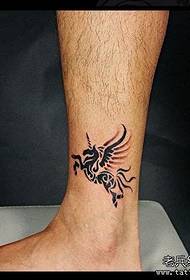 manlike foet unicorn totem tatoetepatroon