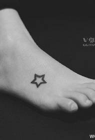 Simple Fresh Star Tattoo Pattern