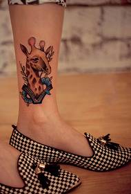 cute giraffe ankle tattoo picture