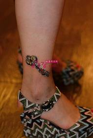 larawan ng creative key ankle tattoo