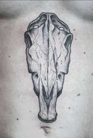 knogle tatovering mandlige bryst tatovering billede