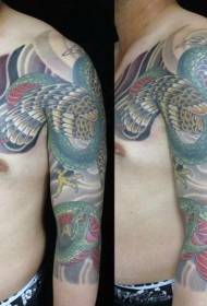 半華麗的亞洲風格彩色鷹戰鬥蛇紋身圖案