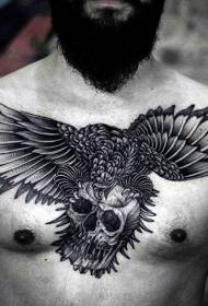 črno-beli vzorec tetovaže v prsih letečega orla in človeške lobanje
