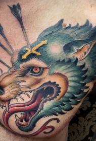 груди језиви вук и стрелица узорак тетоваже у боји