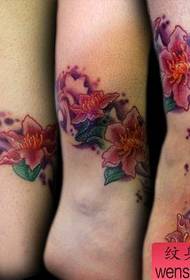 krása nohy farba kvetinové tetovanie vzor