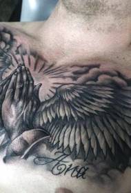 pecho negro gris tema religioso oración mano y alas tatuaje patrón