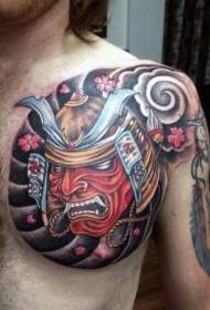 Mellkas színes szamuráj maszk és virág tetoválás minta