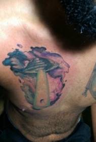 Tattoo sanduk muških dječaka u prsima u boji slika NLO-a