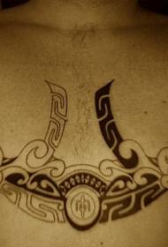 mooi zwart en wit decoratief tattoo-patroon