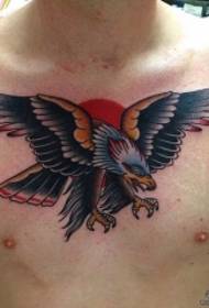 Këscht Europa al Schoul Sonn Eagle Tattoo Muster