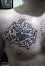 Patrón de tatuaje de tótem celta color del pecho