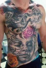 vēdera interesanta apgleznota roze ar dažādiem portreta tetovējumu modeļiem