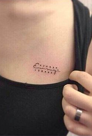 ženski prsni koš majhen svež slog tatoo vzorec Daquan