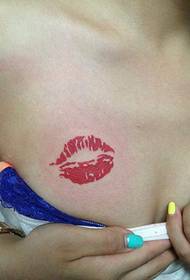 Këscht sexy Lip Print Tattoo