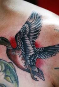 гърдите стар училище цвят летяща патица татуировка модел