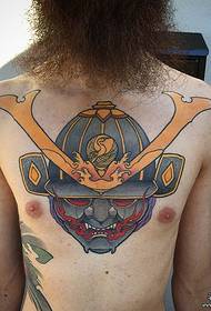 pecho tradicional guerrero fantasma tatuaje tatuaje patrón