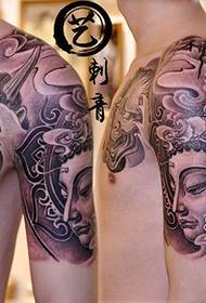Këscht klassesch Prajna Tattoo
