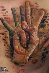 prsni uzorak tetovaža geste