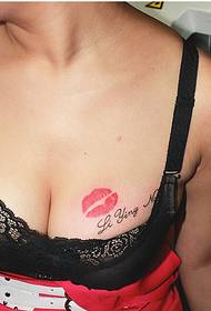 Sexy beauty chest English red lip tattoo