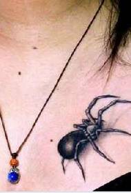 სილამაზის გულმკერდის spider tattoo ნიმუში სურათი