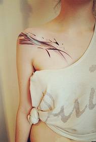 djevojke u boji vrata kreativni grafiti tetovaža