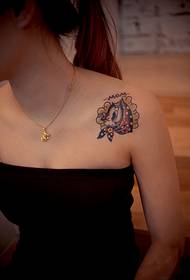 beauty clavicle cute pig tattoo picture