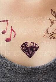 fată piept pictograma frumoasă muzică tatuaj mic, burghiu Imagine