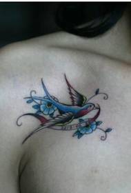 cófra cailíní tattoo swallow álainn beag