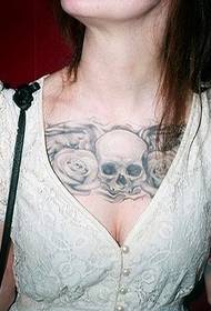 grožio krūtinės kaukolės totemo tatuiruotė